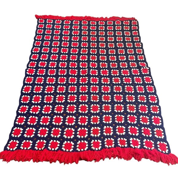 Vintage Crochet Afghan Patriotic Red White Blue Granny Square 55 x 74" Blanket‎ - Picture 1 of 4